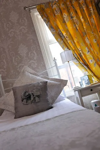 **** Guest house Howarth House Lytham St Annes United Kingdom